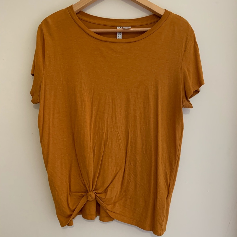 H&M tee